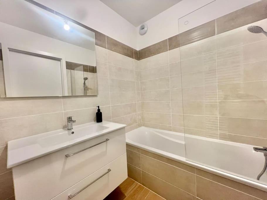 דירות בונוויל T3 Carducci Terrasse מראה חיצוני תמונה